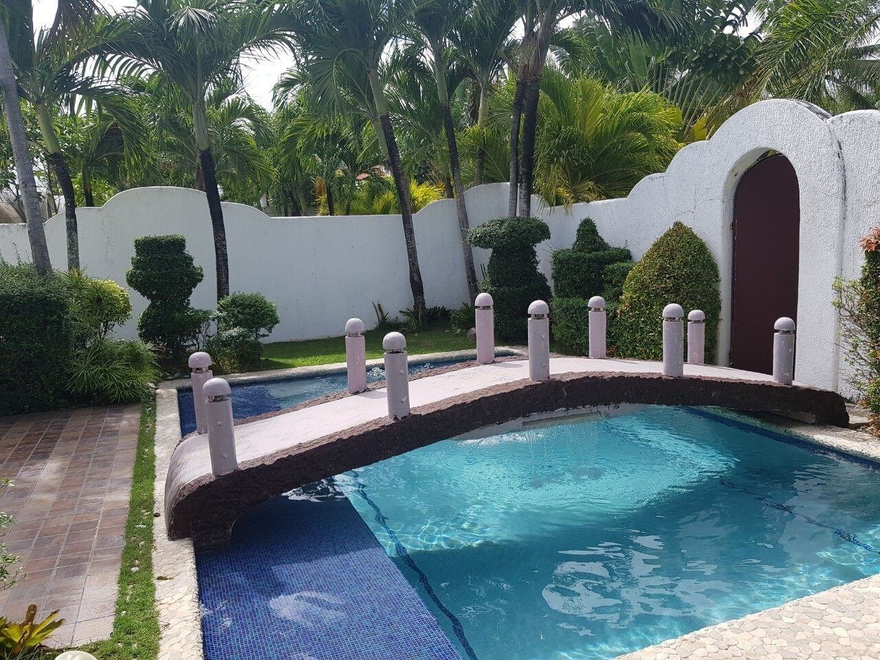 Mactan Isla Resort Lapu-Lapu City Exteriör bild
